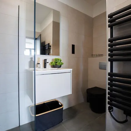 Panorama Corner - Pool, Sauna, Parking Apartment