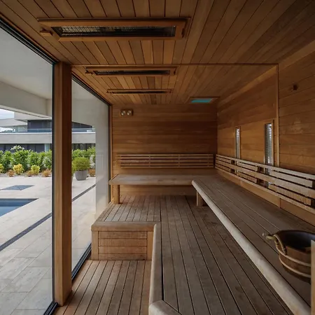 Panorama Corner - Pool, Sauna, Parking * Alsoors