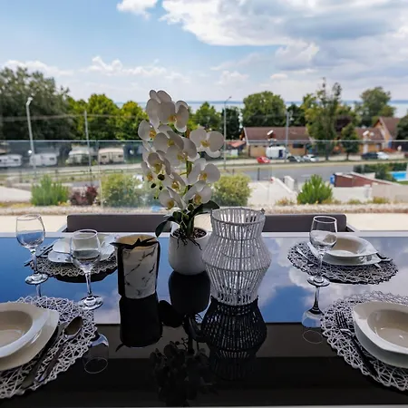 Panorama Corner - Pool, Sauna, Parking