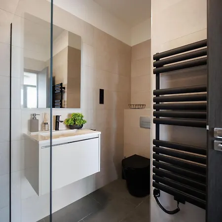 Panorama Corner - Pool, Sauna, Parking *