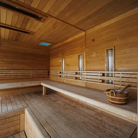 Panorama Corner - Pool, Sauna, Parking