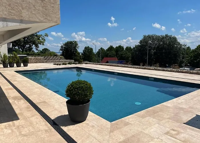 Panorama Corner - Pool, Sauna, Parking