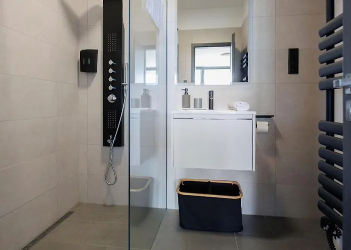 Panorama Corner - Pool, Sauna, Parking