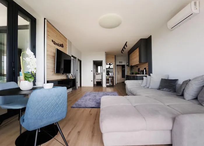 Panorama Corner - Pool, Sauna, Parking *