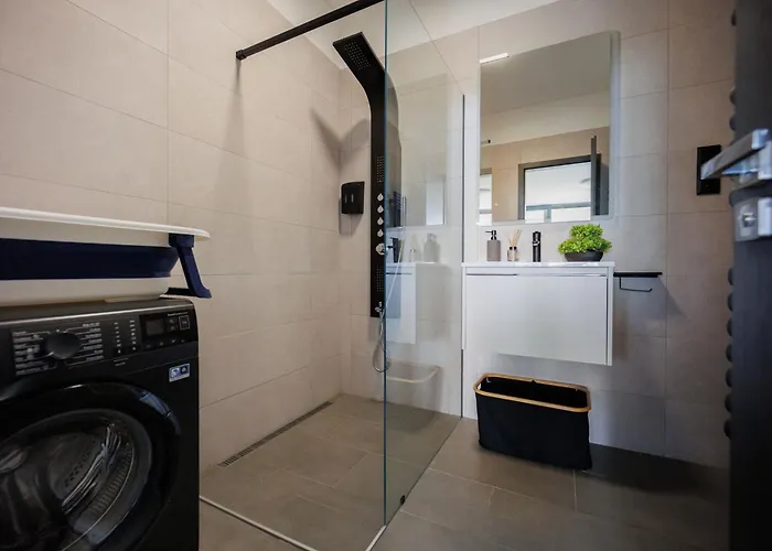 Panorama Corner - Pool, Sauna, Parking アパート Alsóörs