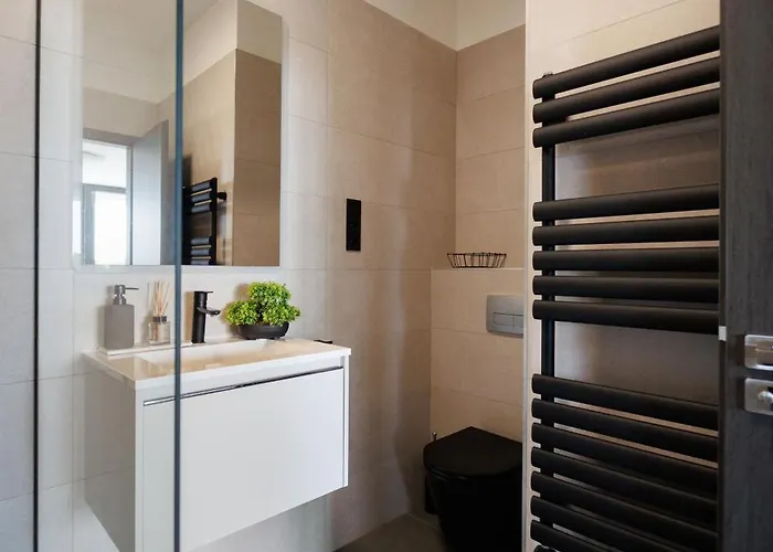 Panorama Corner - Pool, Sauna, Parking *